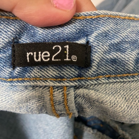 Rue 21 faded asymmetrical snap jeans with flames on the back pocket size 14 - Picture 4 of 6